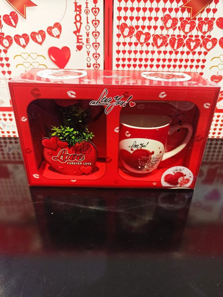 Love Güllü Bardak Kaşık Seti