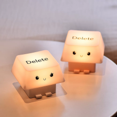 Delete Tasarımlı Dekoratif Gece Lambası
