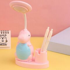 Pembe Dinozor Masa Lambası Led Işıklı Çift Foksiyonlu Masa ve Gece Lambası Kalemlikli Açacaklı