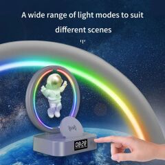 Manyetik Mıknatıslı Astronot Bluetooth Hoparlör Lamba Astronot Saat Kablosuz Şarj Rgb Led Lamba Modern Dekor Işık