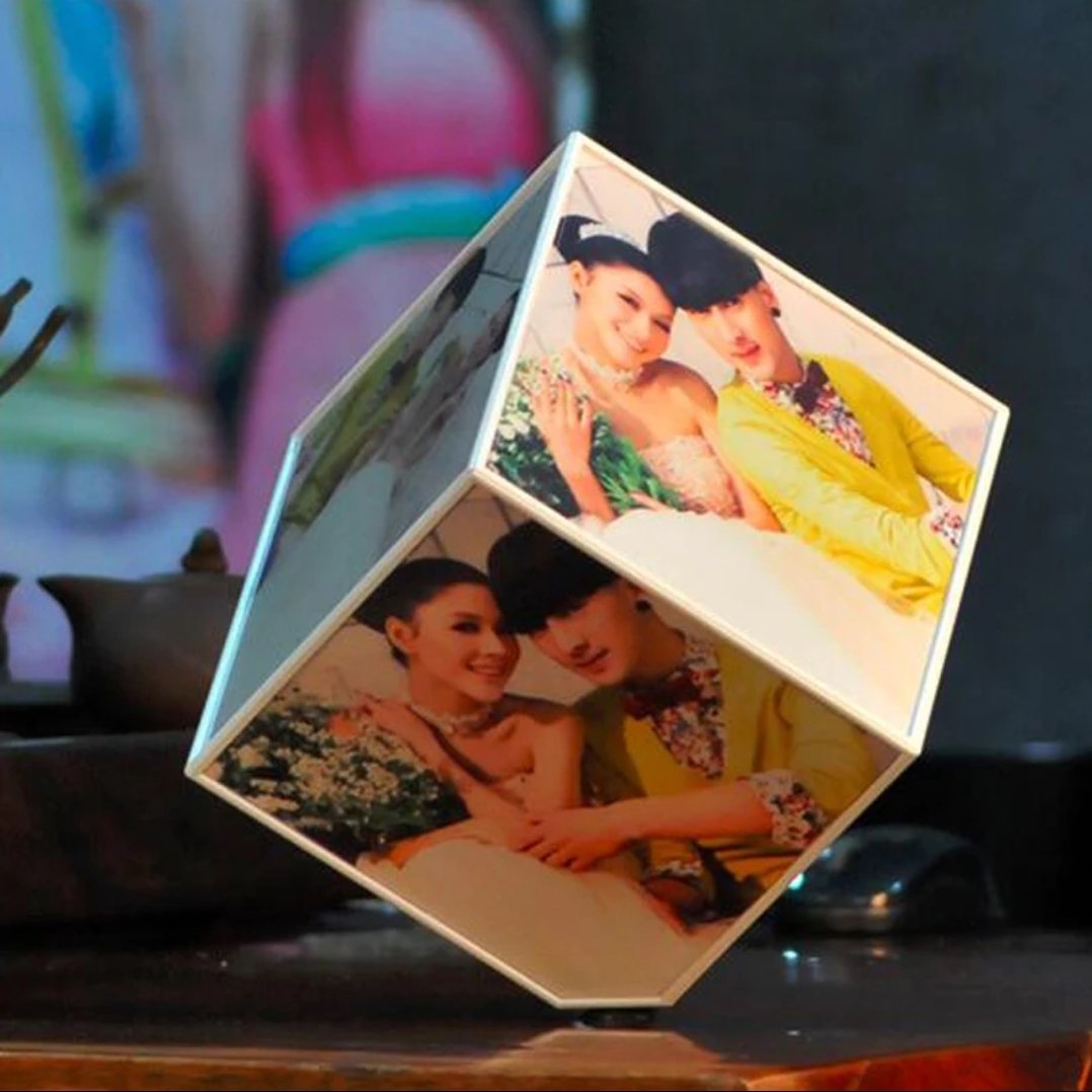 360 Derece Dönen Küp Resim Çerçevesi