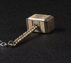 Marvel Thor Çekiç Alevsiz Şarjlı Çakmak Metal