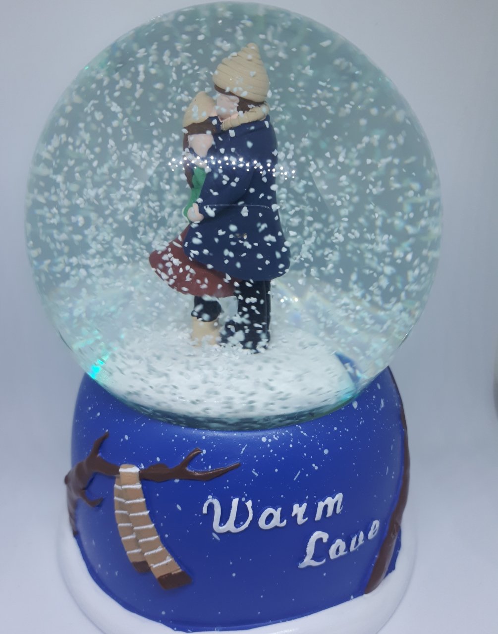 Aşk Temalı Kar Püskürten Müzikli Renk Değiştiren Cam Kar Küresi