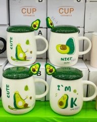 Avokado Tasarımlı Kaşıklı Mug Kupa Bardak