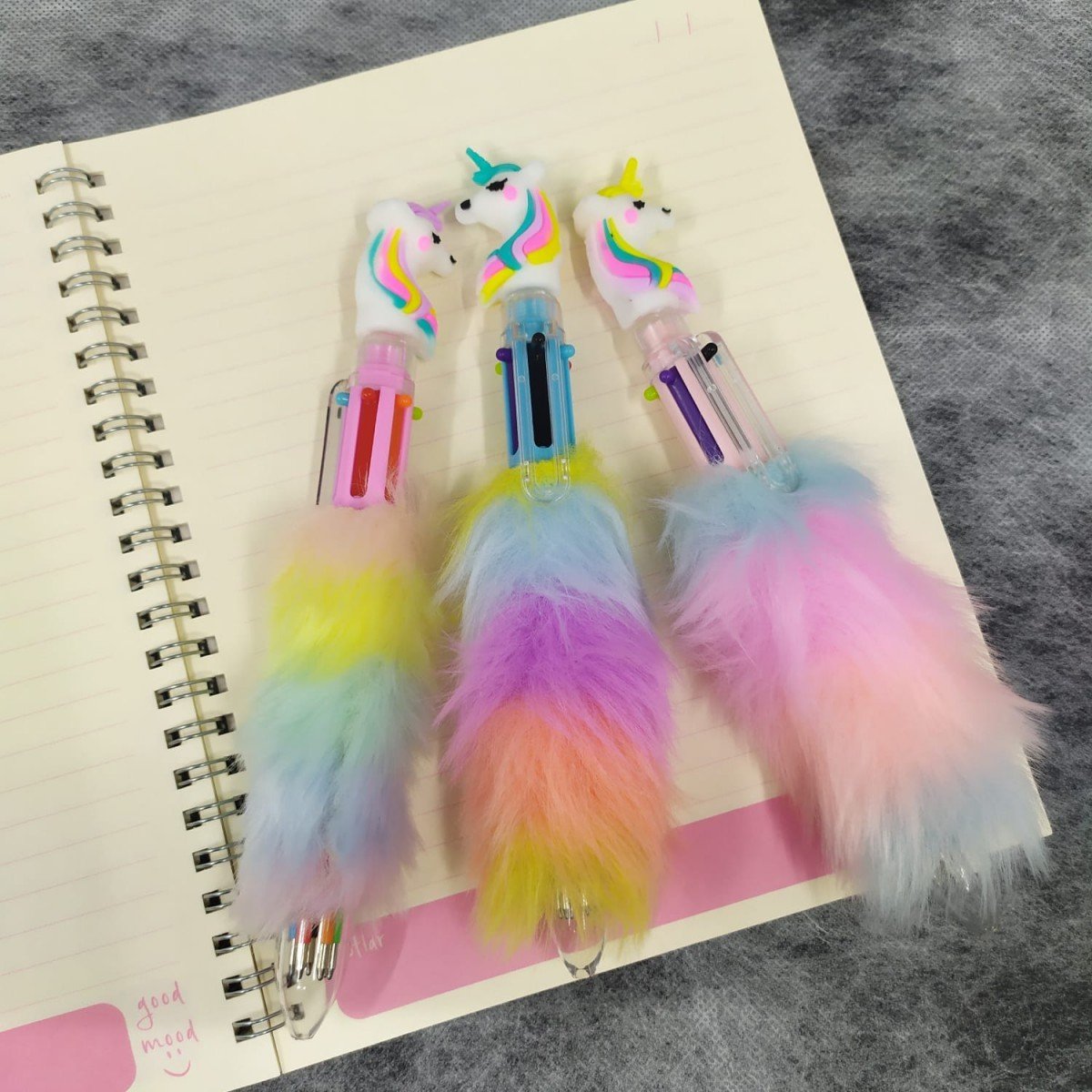 Tüylü Peluş Unicorn Jel Mürekkep Kalem