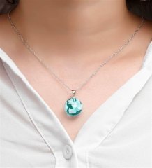 Gece Parlayan Bulut Kolye