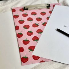 Çilek Tasarımlı Sekreterlik