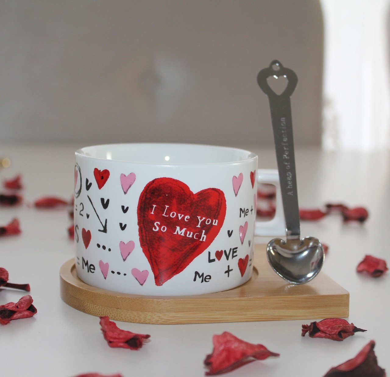 Kahve Fincanı Kalp Desenli Mıknatıs Kaşıklı Kahve Fincanı 200 Ml