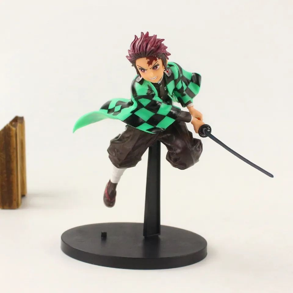 Demon Slayer Kimetsu No Yaiba İblis Avcısı Tanjiro Kamado Figür