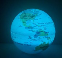 Sihirli Dönen Işıklı Dünya Küresi
