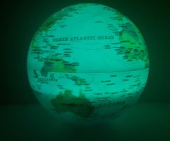 Sihirli Dönen Işıklı Dünya Küresi