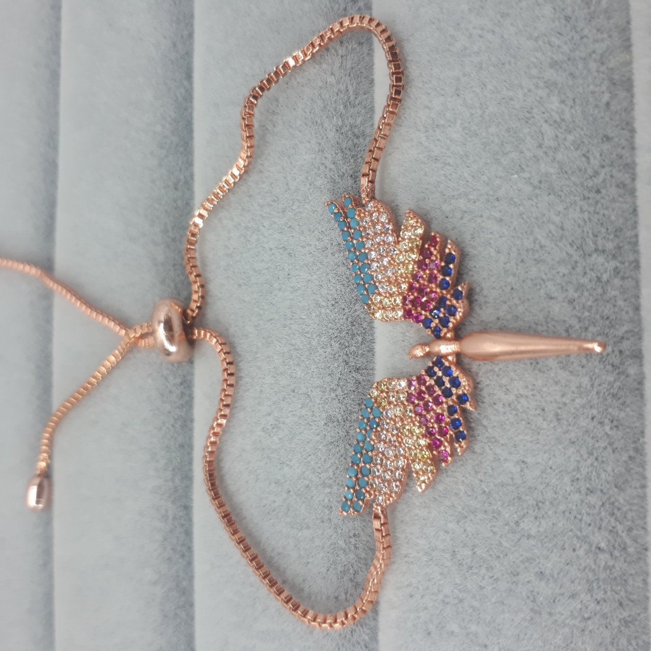 Yusufçuk Figürlü Zirkon Taşlı Asansörlü Bileklik