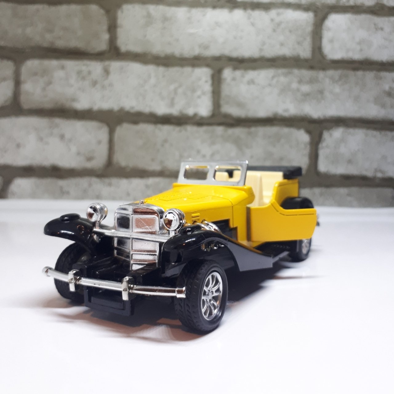 Nostaljik Antika Metal Araba 1:32 Ölçek Çek Bırak Model Klasik Araba