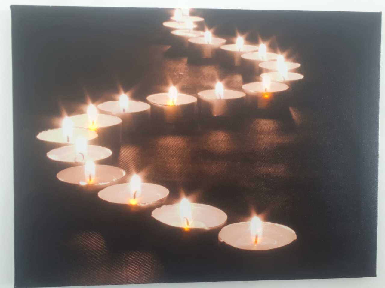 Dekoratif Mumlar Işıklı Kanvas Tablo 30x40 Cm