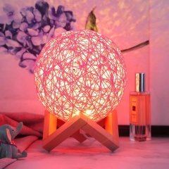 Rattan Ay Işığı Küre Yansıtmalı Masa Lambası