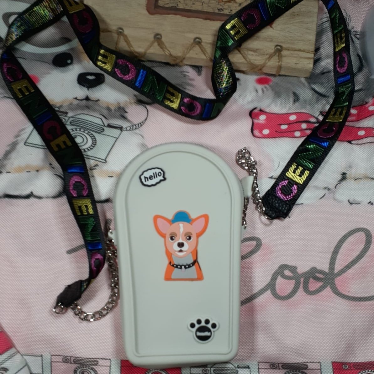 Dog Silikon Dokulu Omuz Askılı Çanta