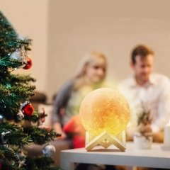 3D Dokunmatik Şarj Edilebilir Kumandalı 16 Renk Değiştiren Ay Gece Lambası