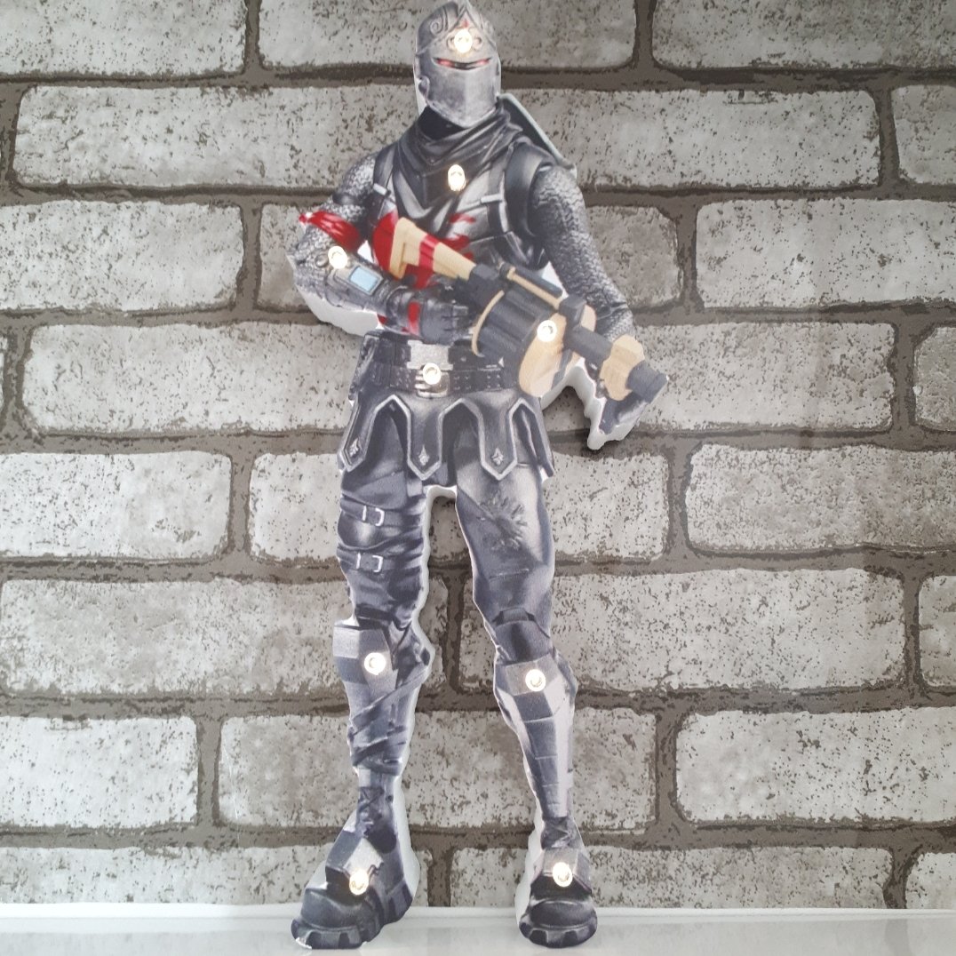 Ahşap Fortnite Black Knight Karakteri Led Işıklı