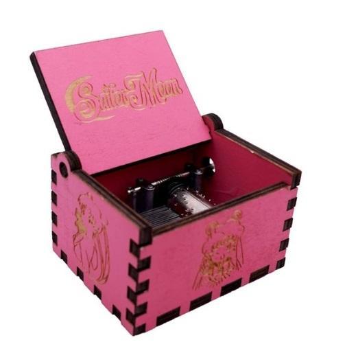 Sailor Moon Ahşap Çevirmeli Müzik Kutusu