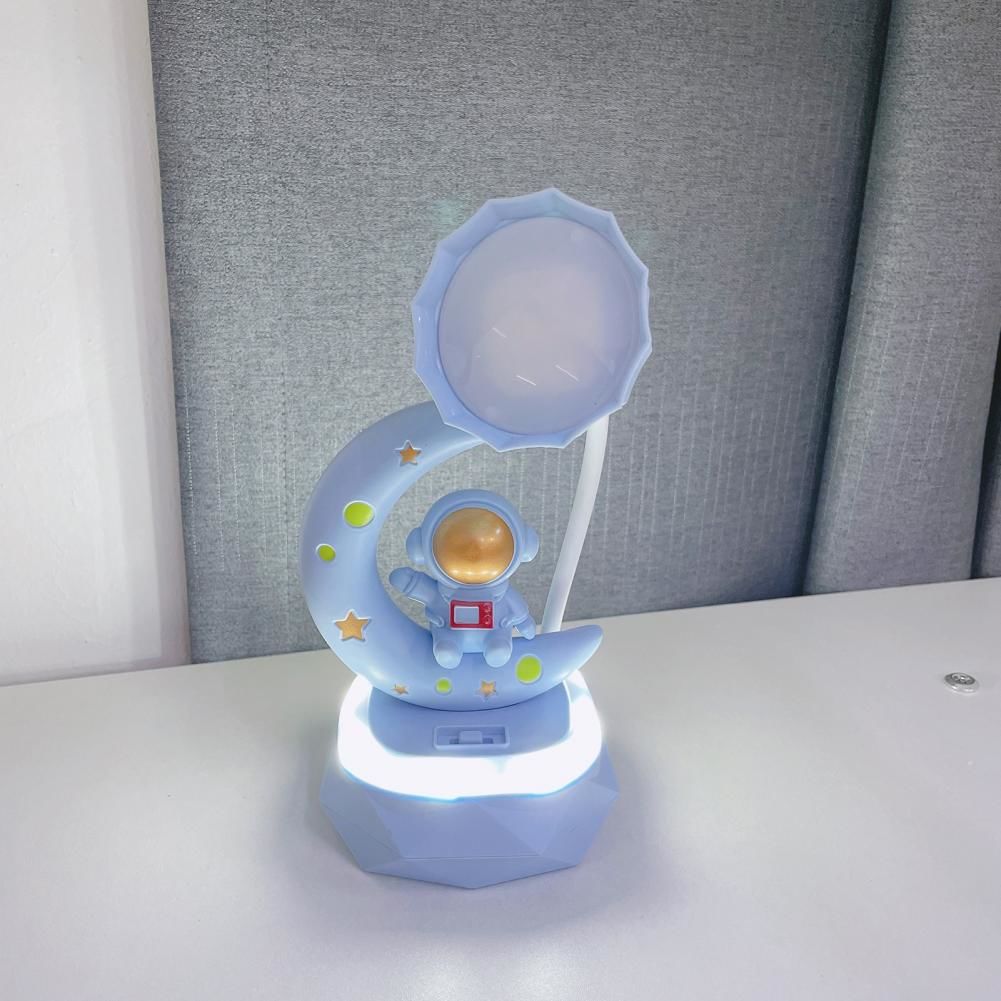 Ay Üstünde Astronot Şarjlı Masa Lambası