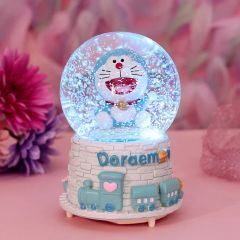 Doraemon Büyük Boy Otomatik Püskürtmeli Işıklı Müzikli Kar Küresi