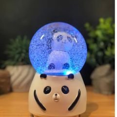Panda Kar Küresi Orta Boy Işıklı Müzikli Kar Küresi