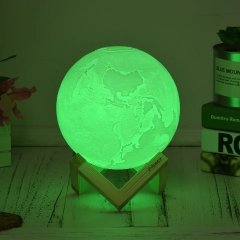 3D Renk Değiştiren Dünya Gece Lambası Stantlı