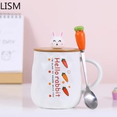 Havuç Tasarımlı Kapaklı Kaşıklı Seramik Kupa