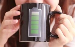 Sihirli Batarya Tasarımlı Kupa Bardak