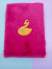 Pembe Kuğu Peluş Çizgili Defter A5