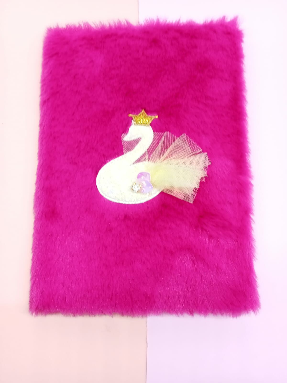 Pembe Sevimli Kuğu Peluş Çizgili Defter A5