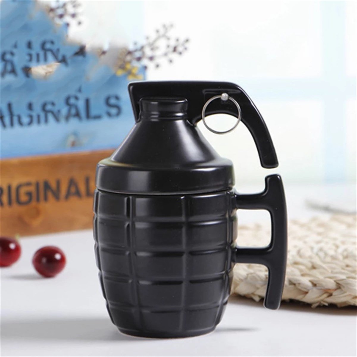 El Bombası Şeklinde Kupa Bardak