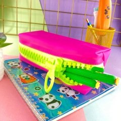 Büyük Fermuarlı Silikon Kalemlik Koyu Pembe